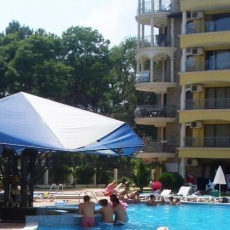 Sunny Dreams Aparthotel 2*